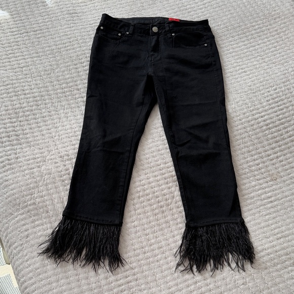 V Cristina Dark Black Jeans - Feathers at Hem Size 4 - Stretchy & Fabulous - Picture 1 of 6